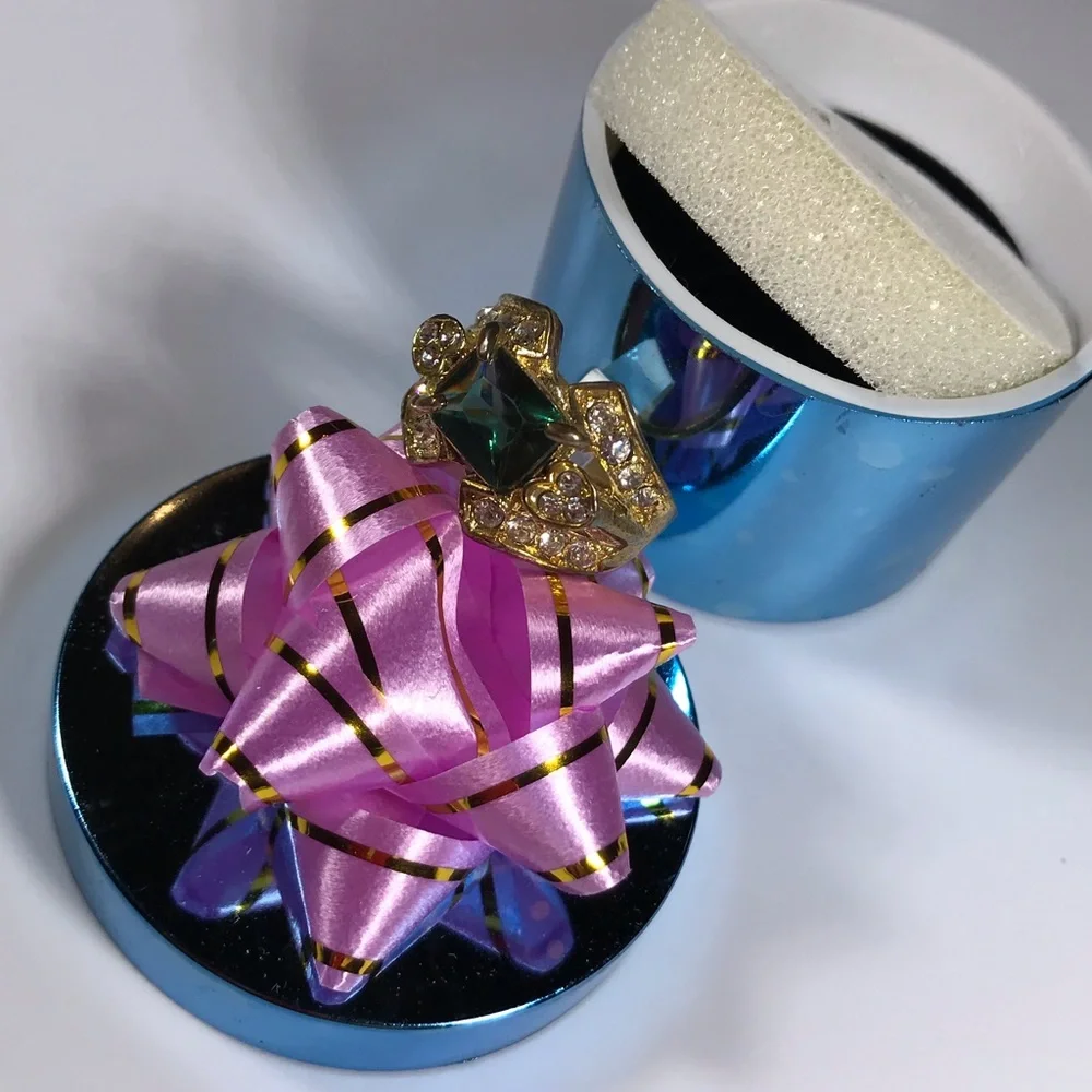 Vintage Gorgeous Big Unique Statement CZ Ring Deadstock Rare NEW Cocktail